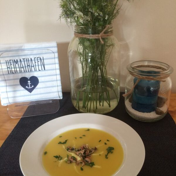 Kartoffelsuppe mit Krabben, aus dem Roman "Glück ist, wenn man trotzdem liebt"